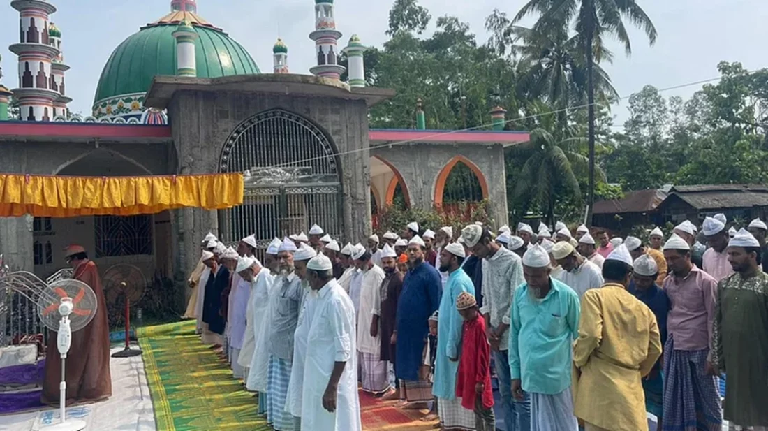 দেশের কোথায় কখন ঈদের জামাত