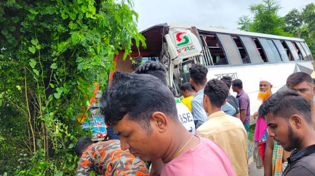 মুকসুদপুরে সড়ক দুর্ঘটনায় সহোদর দুই ভাইসহ নিহত ৪