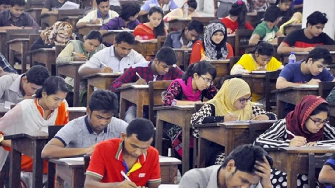 রাষ্ট্রীয় শোকে পাঁচ পরীক্ষা স্থগিত, পেছাল স্টেট ইউনিভার্সিটির সমাবর্তন