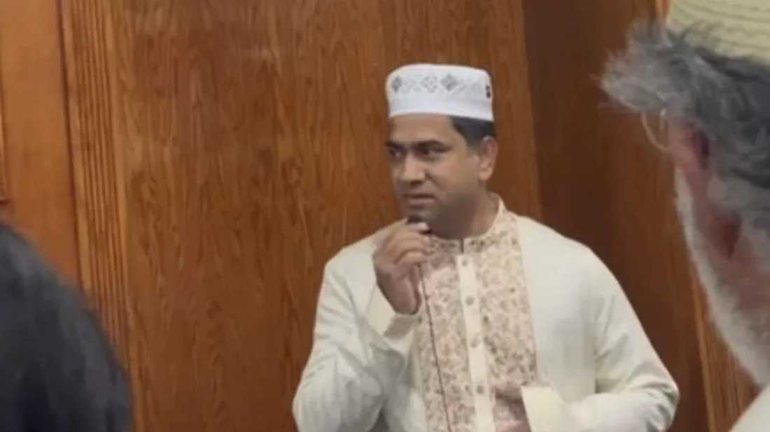 ওয়াশিংটনে রাষ্ট্রদূত মুশফিকের ইমামতিতে ওসমান হাদির গায়েবানা জানাজা