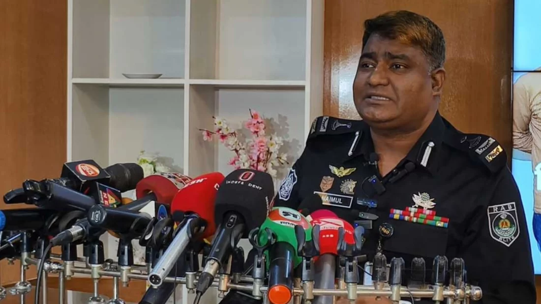 দিপুকে চাকরিতে ইস্তফা দিতে বাধ্য করে জনতার হাতে তুলে দেওয়া হয়: র‍্যাব