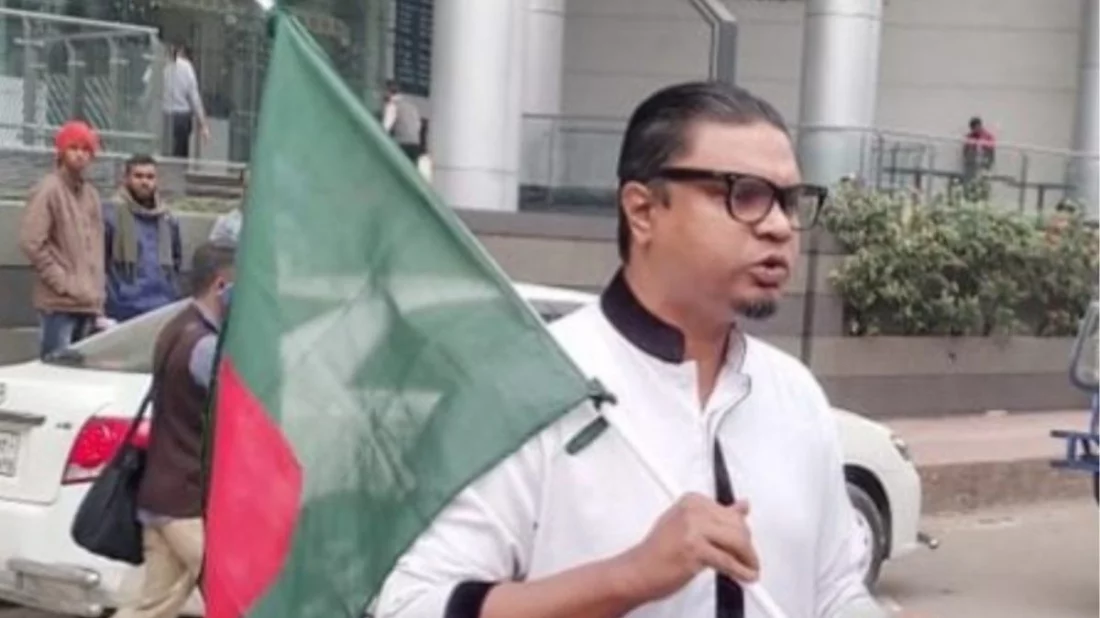 ভারতীয় দূতাবাসে ‘ঘৃণা জানাতে’ একক পদযাত্রায় রাশেদ প্রধান