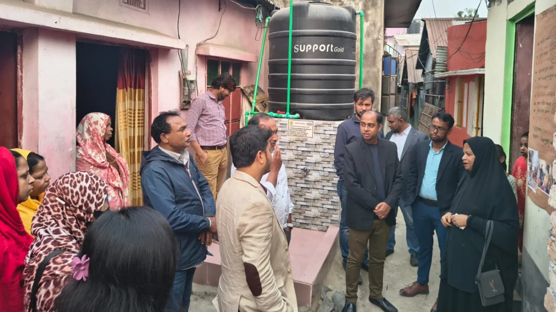 কুমিল্লায় পানি–পয়েন্টে বদলে গেছে নিম্ন আয়ের মানুষের জীবন, কমেছে নারীদের হয়রানি