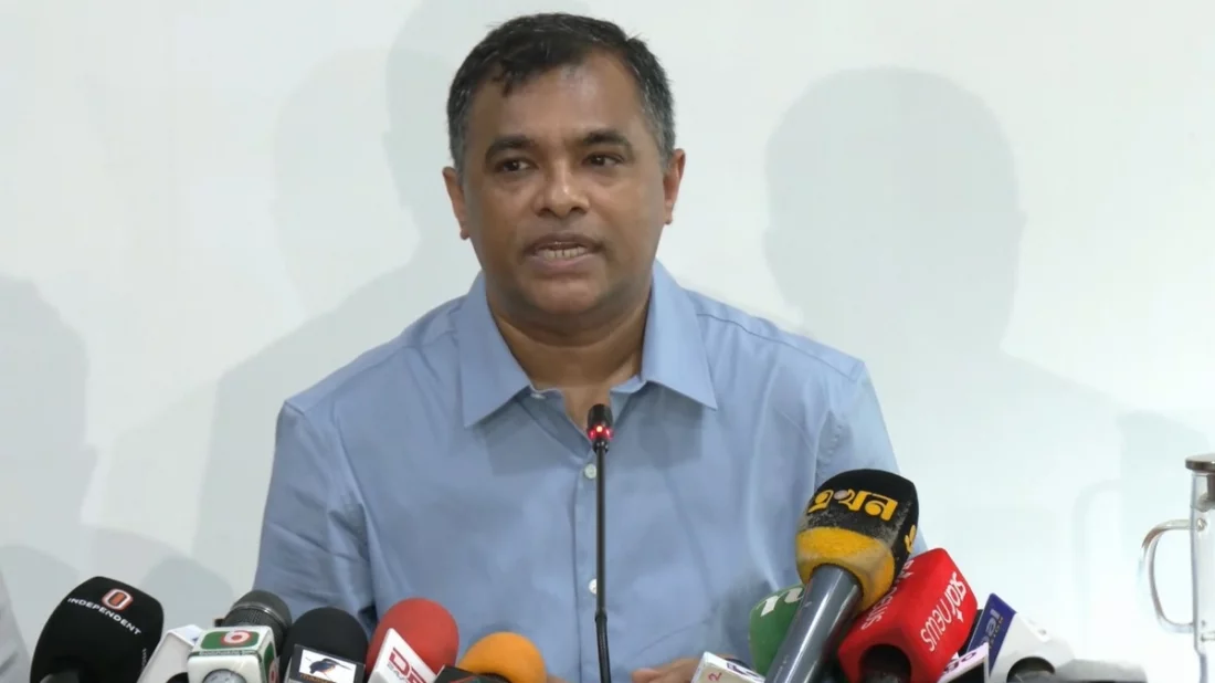 জ্বালানি ও খনিজ সম্পদ বিভাগের যুগ্ম সচিব মনির হোসেন চৌধুরী।