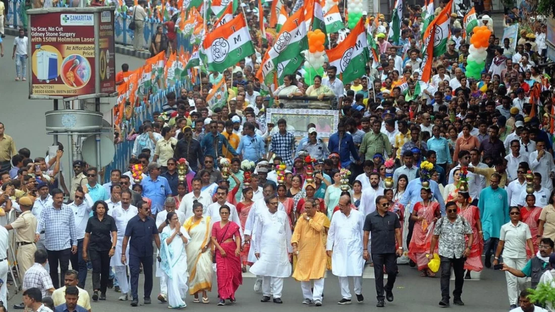 পশ্চিমবঙ্গে শেষ হয়েছে নির্বাচনি প্রচারণা।