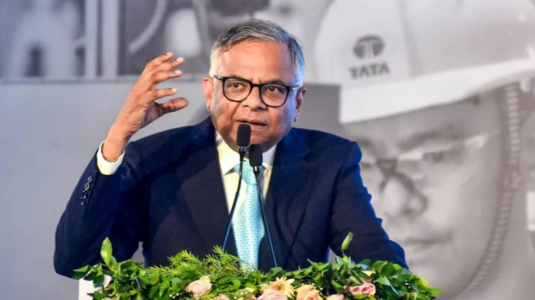 টাটা সন্স-এর চেয়ারম্যান পদ থেকে সরে দাঁড়ালেন এন চন্দ্রশেখরন।