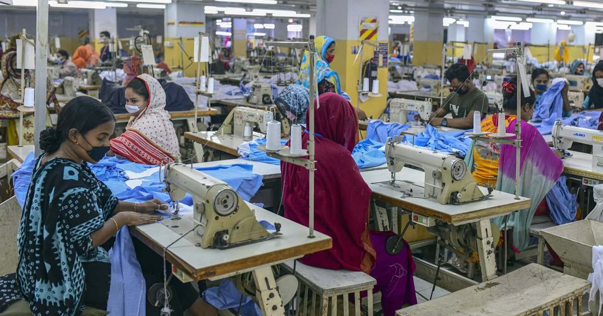 শ্রমিকদের বকেয়া বেতন ও ঈদ বোনাস নিয়ে মন্ত্রীর নির্দেশনা 