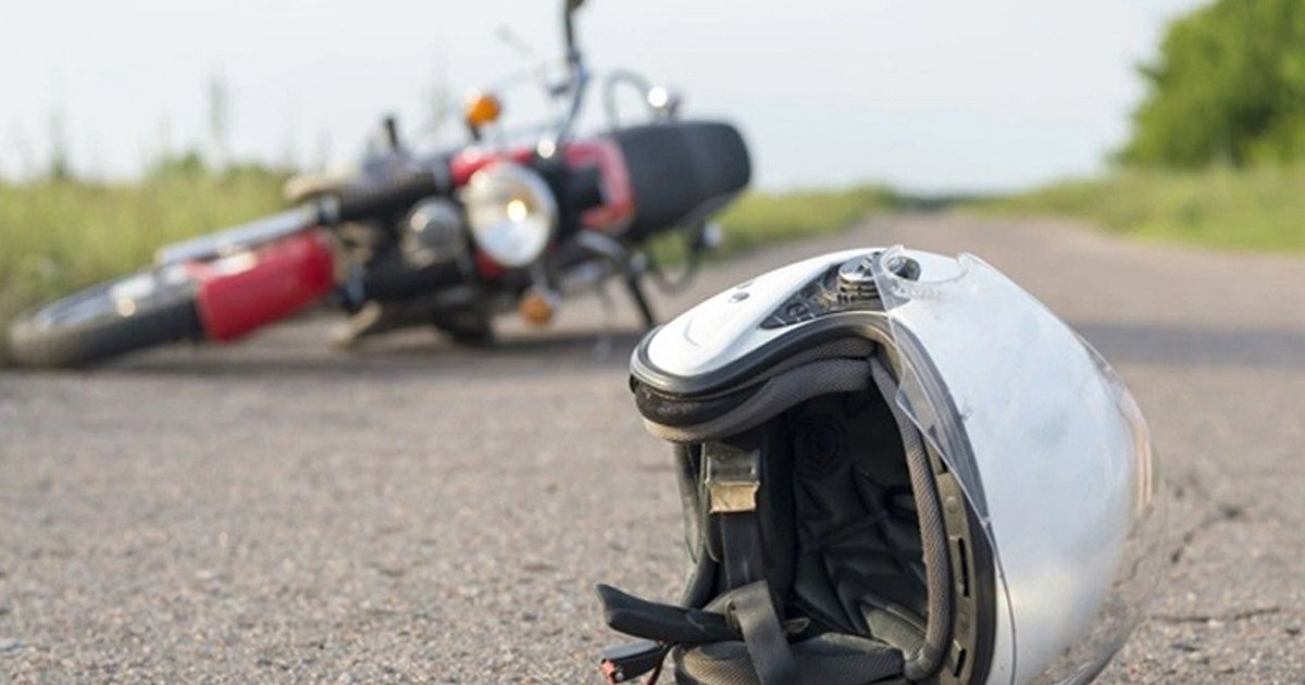 শনির আখড়ায় ট্রাকের ধাক্কায় শিক্ষার্থীসহ দুজন নিহত