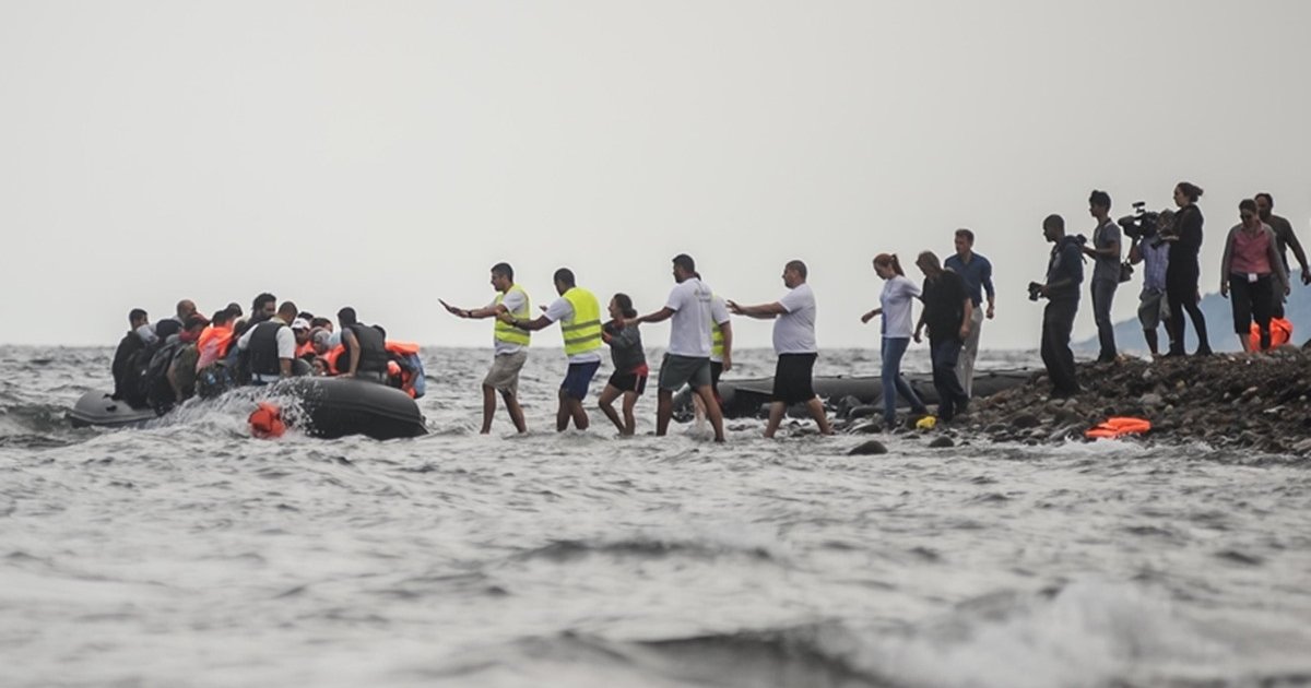 ইউরোপে যাওয়ার পথে তিউনিসিয়ায় নৌকাডুবি, ২৭ জনের মৃত্যু