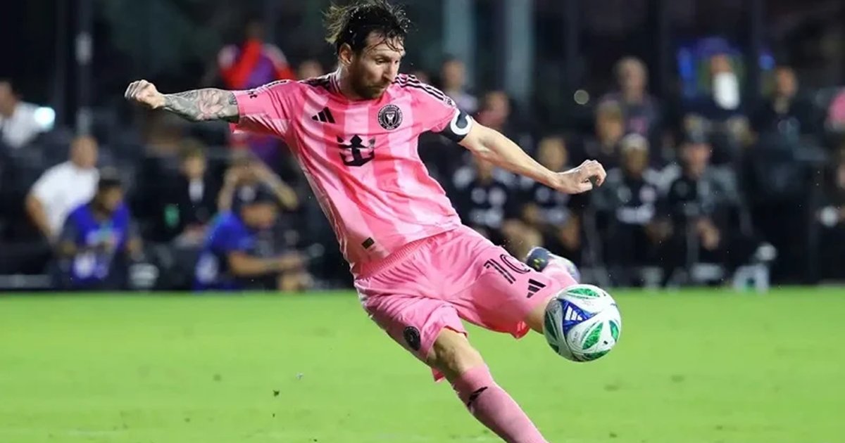 ৯০০ গোলের দ্বারপ্রান্তে মেসি