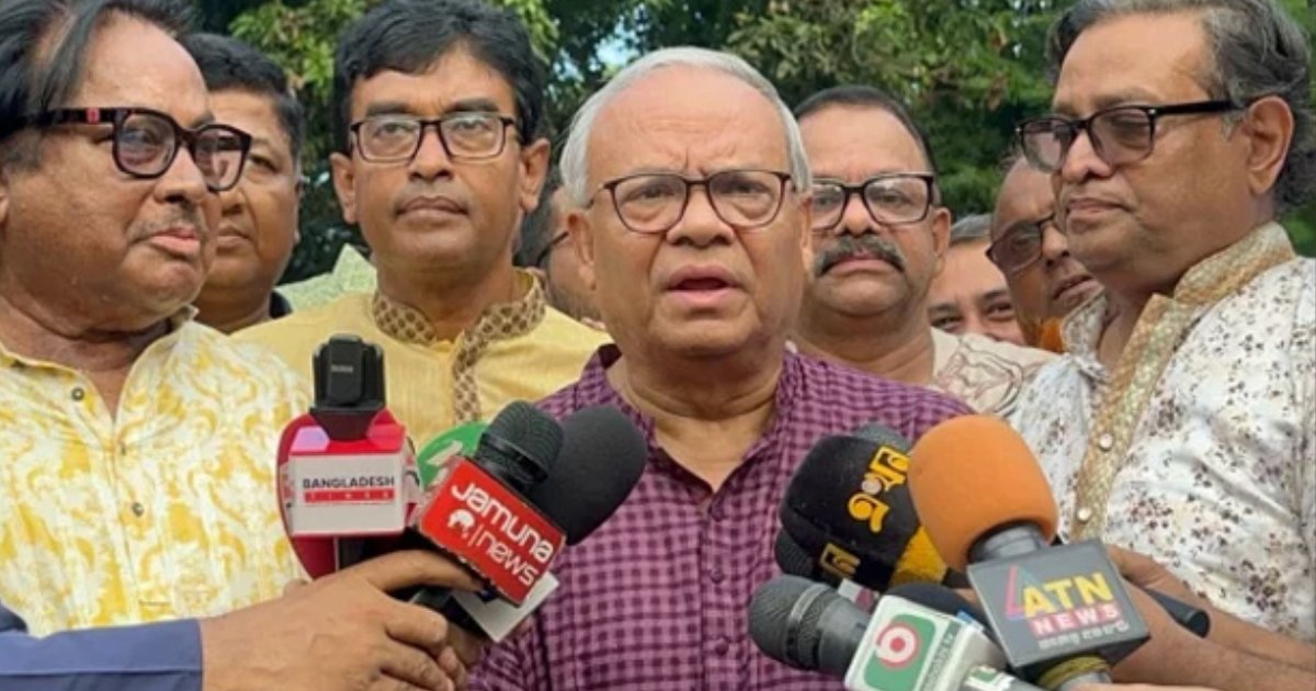 বিকাশে টাকা পাঠিয়ে ভোট প্রভাবিত করা কি নির্বাচনি আচরণবিধির লঙ্ঘন নয়, প্রশ্ন রিজভীর