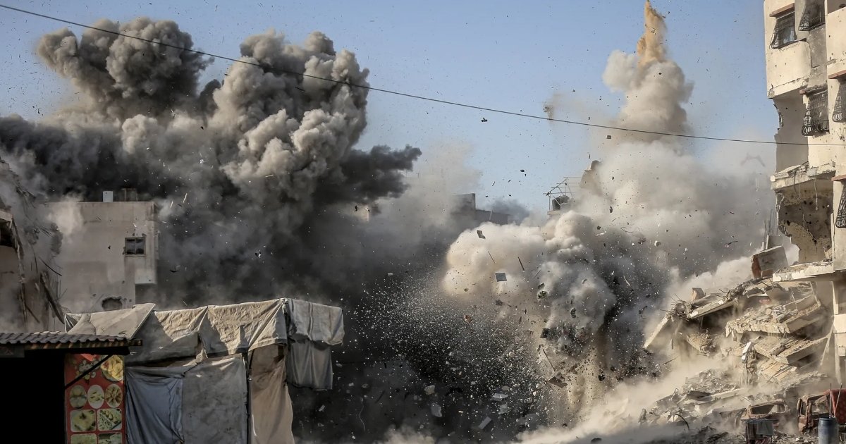 গাজায় ইসরায়েলি ড্রোন হামলায় ৫ পুলিশ সদস্য নিহত