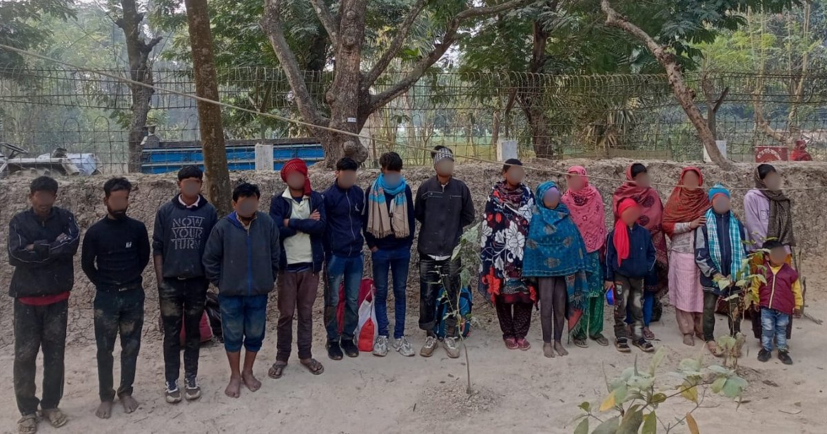 চাঁপাইনবাবগঞ্জ সীমান্ত দিয়ে রাতের আঁধারে নারী-শিশুসহ ১৭ জনকে পুশইন