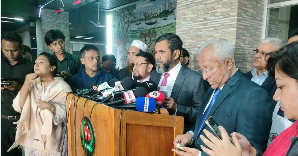 পোস্টাল ব্যালটে অনিয়ম করলে এনআইডি ব্লক ও দেশে ফেরত: ইসি