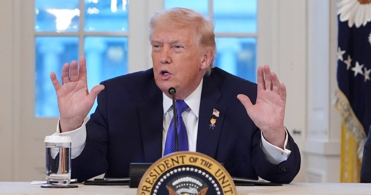 গ্রিনল্যান্ড দখলে অনড় ট্রাম্প, ব্যর্থ হলো যুক্তরাষ্ট্র-ডেনমার্ক বৈঠক