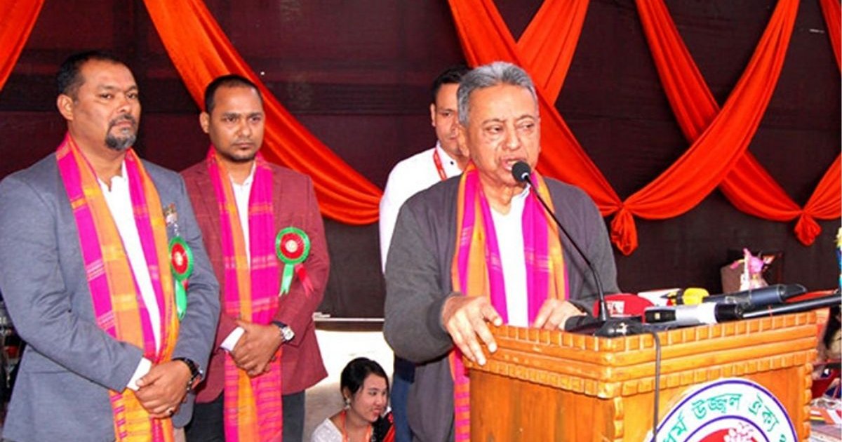 রাষ্ট্রের ক্ষমতা কমিয়ে জনগণের বাড়াতে হবে: আমীর খসরু