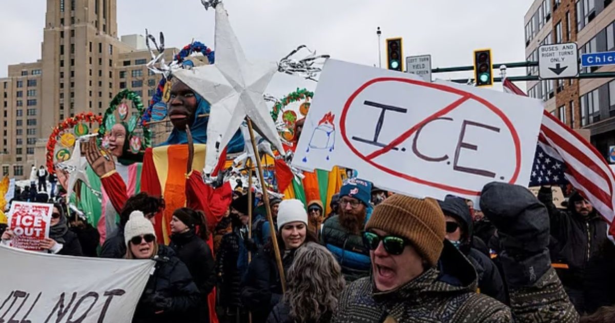 ট্রাম্পের অভিবাসন নীতি নিয়ে রিপাবলিকানদের মধ্যেই বিভক্তি: জরিপ