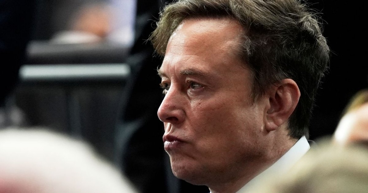 মাস্কের কোম্পানির বিরুদ্ধে মামলা করলো তার সন্তানের মা