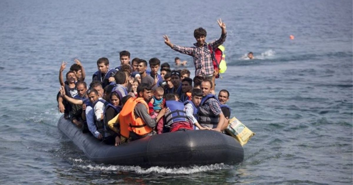 সংঘবদ্ধ মানব পাচারে মৃত্যুদণ্ড, অভিবাসী চোরাচালানে ১০ বছর