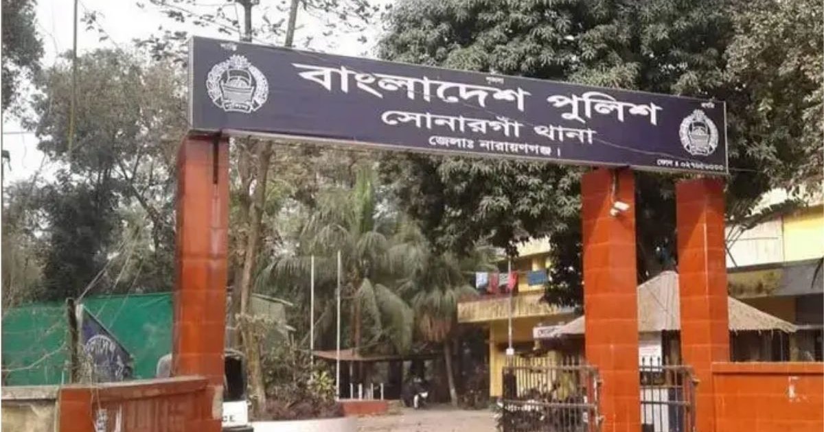 সোনারগাঁয়ে ৭ ডাকাত আটক, এলাকাবাসীর গণধোলাই