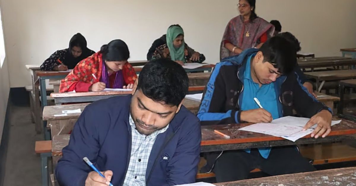 প্রধান শিক্ষক নিয়োগে প্রতি পদে ৬২৪ প্রতিযোগী, পরীক্ষা ঢাকায়