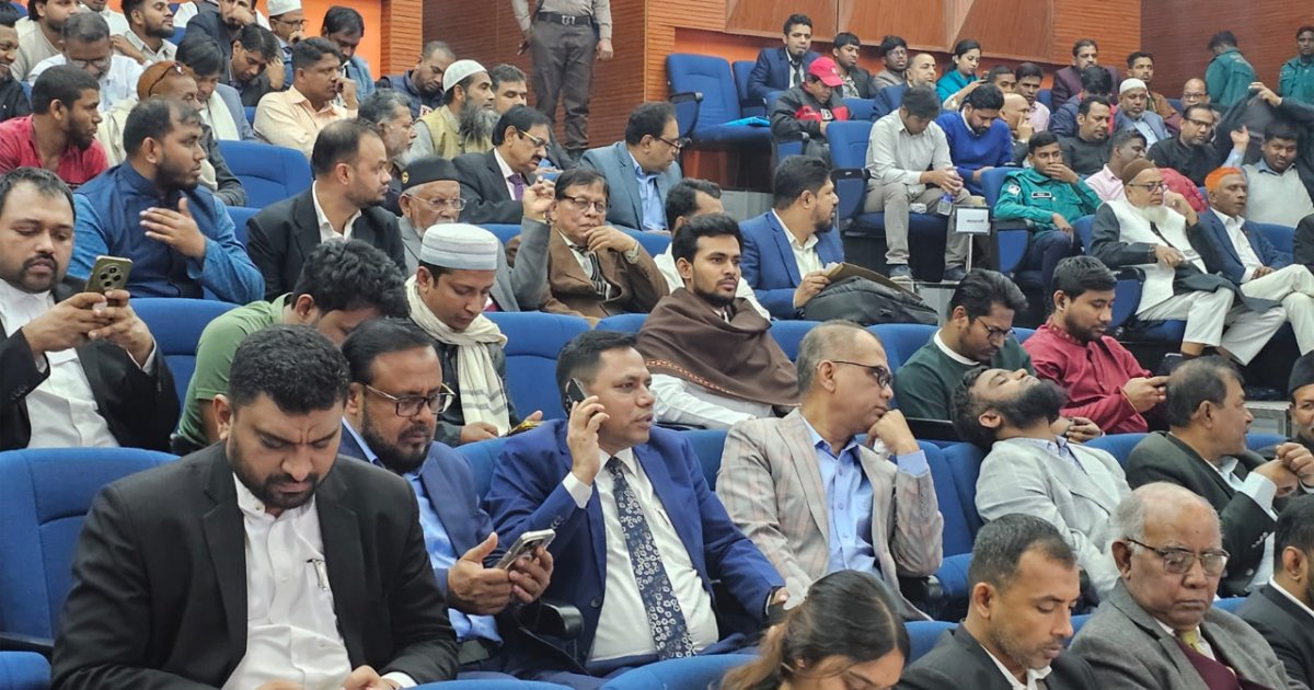 ইসির শুনানিতে হঠাৎ এনসিপির আসিফ মাহমুদ