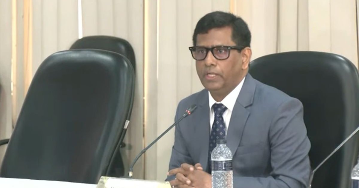 ‘মব’ বলা নিয়ে সতর্কবার্তা দিলেন তাজুল, দেখছেন রাজনীতিবিদেরা ‘থ্রেট’ হিসেবে