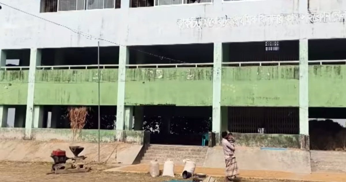 মাঝেরচরে কয়েক হাজার মানুষ বসবাস কিন্তু নেই প্রাথমিক বিদ্যালয়