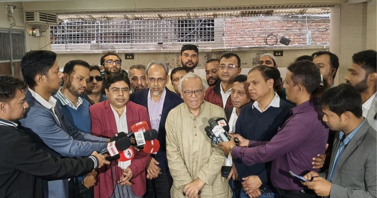 তারেক রহমানের নিরাপত্তায় যেন বেহুলার বাসরঘরের মতো ছিদ্র না থাকে: রিজভী