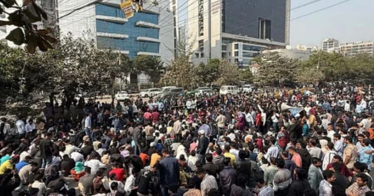 ইসির সামনে অবস্থান কর্মসূচি শুরু করেছে ছাত্রদল