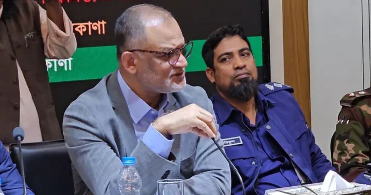 পদ্মা সেতুর দায় পরিশোধ করতে গিয়ে চালের দাম ২০ টাকা বেড়েছে: বাণিজ্য উপদেষ্টা