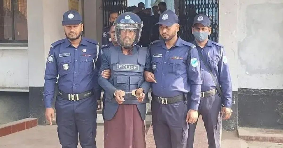 ‘অনৈতিক যৌনাচারে লিপ্ত হতে দেখলেই সানডে মানডে ক্লোজ করে দিতাম’