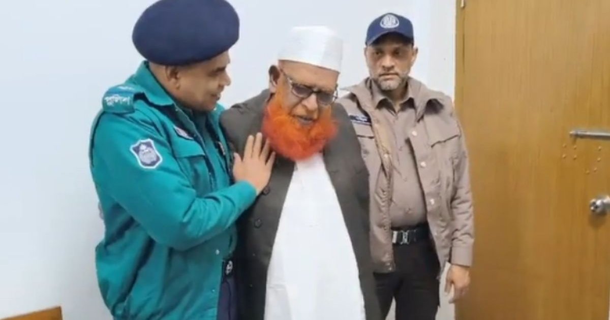 আত্মসমর্পণ করলেন মৃত্যুদণ্ডপ্রাপ্ত পলাতক আসামি আবুল কালাম আজাদ