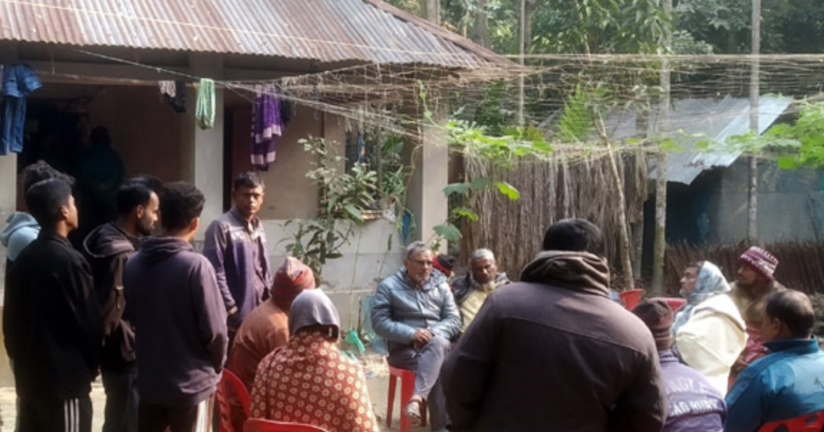 ঘরে ফিরে ব্যবসায়ী পেলেন স্ত্রীর রক্তাক্ত মরদেহ, স্বর্ণালংকার ‘হাওয়া’