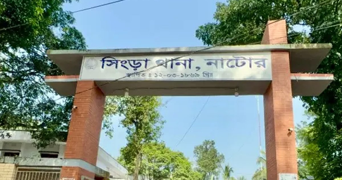 শিক্ষক হত্যার জেরে ‘বিক্ষুব্ধদের দেওয়া আগুনে’ প্রাণ গেল বৃদ্ধার