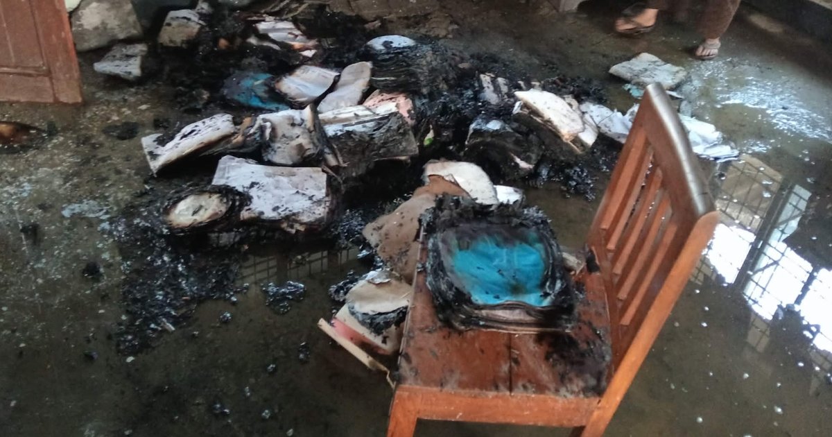 ময়মনসিংহে গ্রামীণ ব্যাংকের কার্যালয়ে আগুন