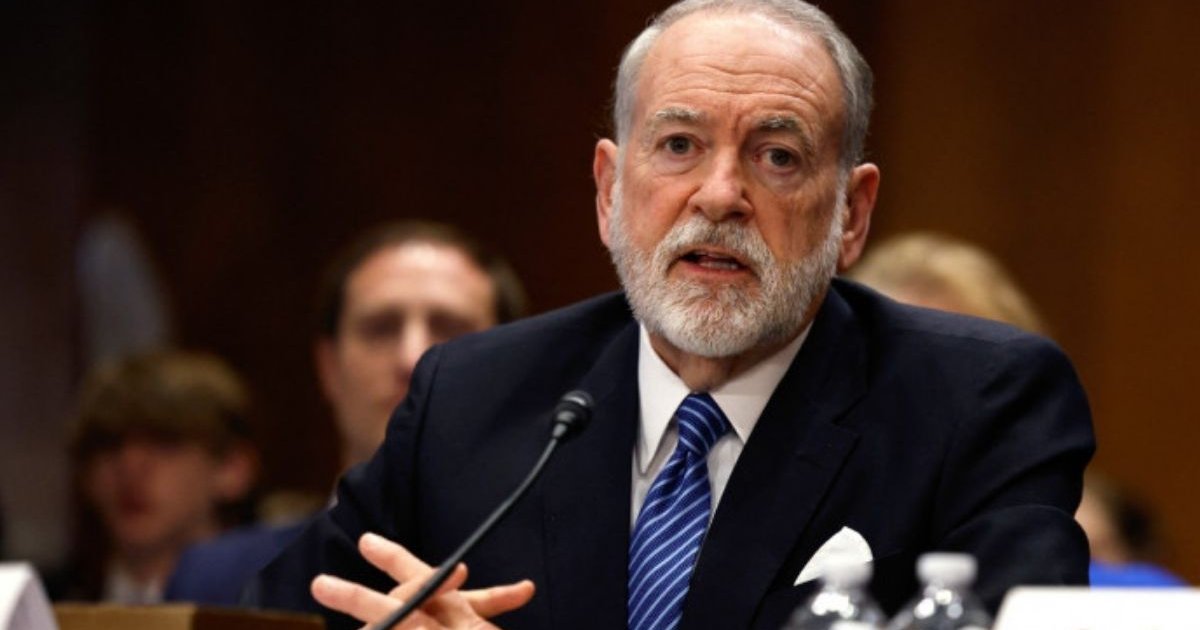 ইরান নীতি পরিবর্তন না করলে যুক্তরাষ্ট্র পরবর্তী পদক্ষেপ নেবে: মার্কিন দূত মাইক হুকাবি