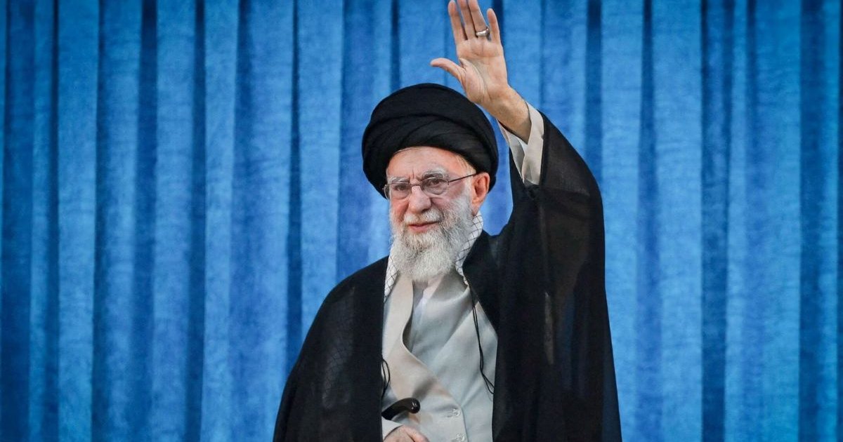 ‘ইরান ভয় পায় না, খামেনি কোনো বাংকারে লুকিয়ে নেই’