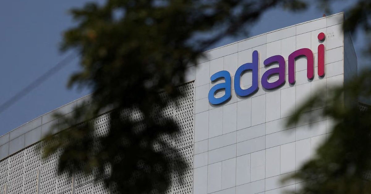 সমন পাঠাতে এসইসির আবেদন, একদিনে ১২.৫ বিলিয়ন ডলার বাজারমূল্য হারাল আদানি গ্রুপ
