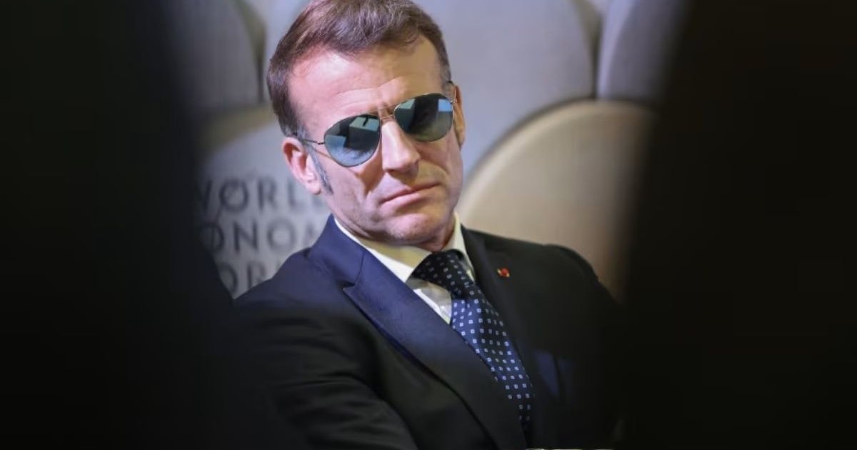 আমাদের শিশু-কিশোরদের মস্তিষ্ক বিক্রির জন্য নয়: ফ্রান্সের প্রেসিডেন্ট ম্যাক্রোঁ