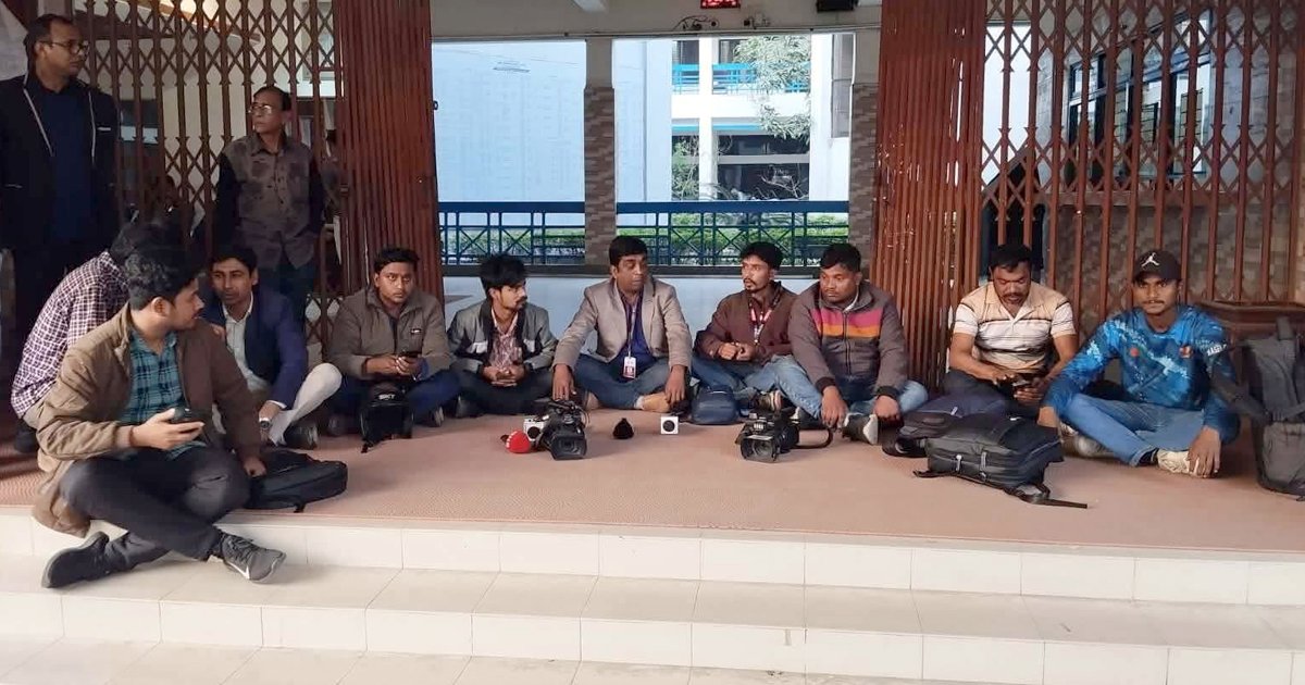 রংপুরে ছাত্রশিবির ও স্থানীয়দের সংঘর্ষ, চার সাংবাদিক লাঞ্ছিত