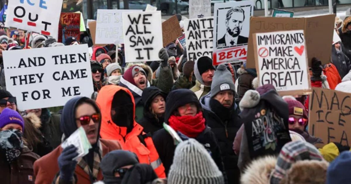 গুলি করে আরেকজনকে হত্যার পর বিক্ষোভে উত্তাল যুক্তরাষ্ট্রের মিনিয়াপোলিস