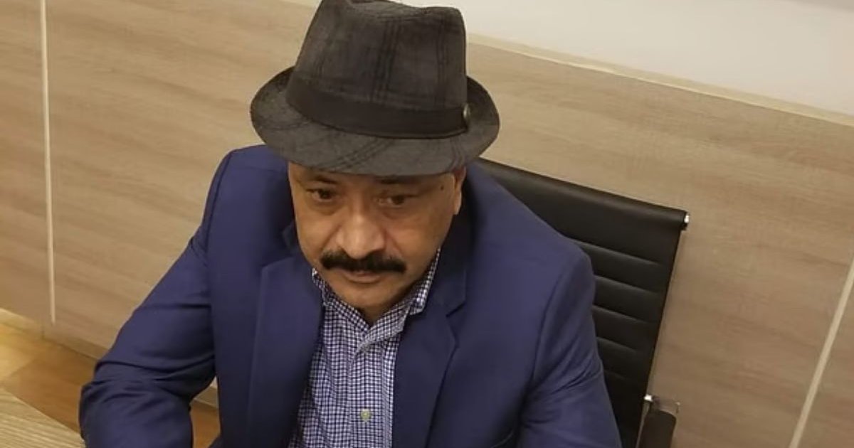 স্ত্রীসহ পিপলস ব্যাংকের চেয়ারম্যানের দেশত্যাগে নিষেধাজ্ঞা, ৩৪টি ব্যাংক হিসাব অবরুদ্ধ