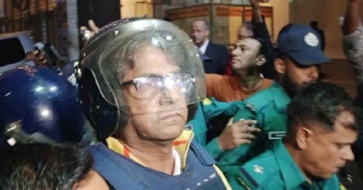 দুর্নীতির মামলায় গ্রেপ্তার সাংবাদিক আনিস আলমগীর