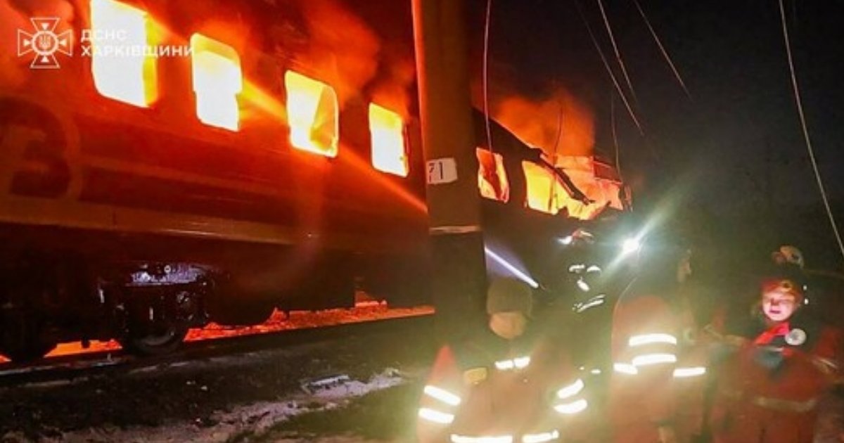 ইউক্রেনে ট্রেনের বগিতে রুশ ড্রোন হামলায় নিহত ১২ 