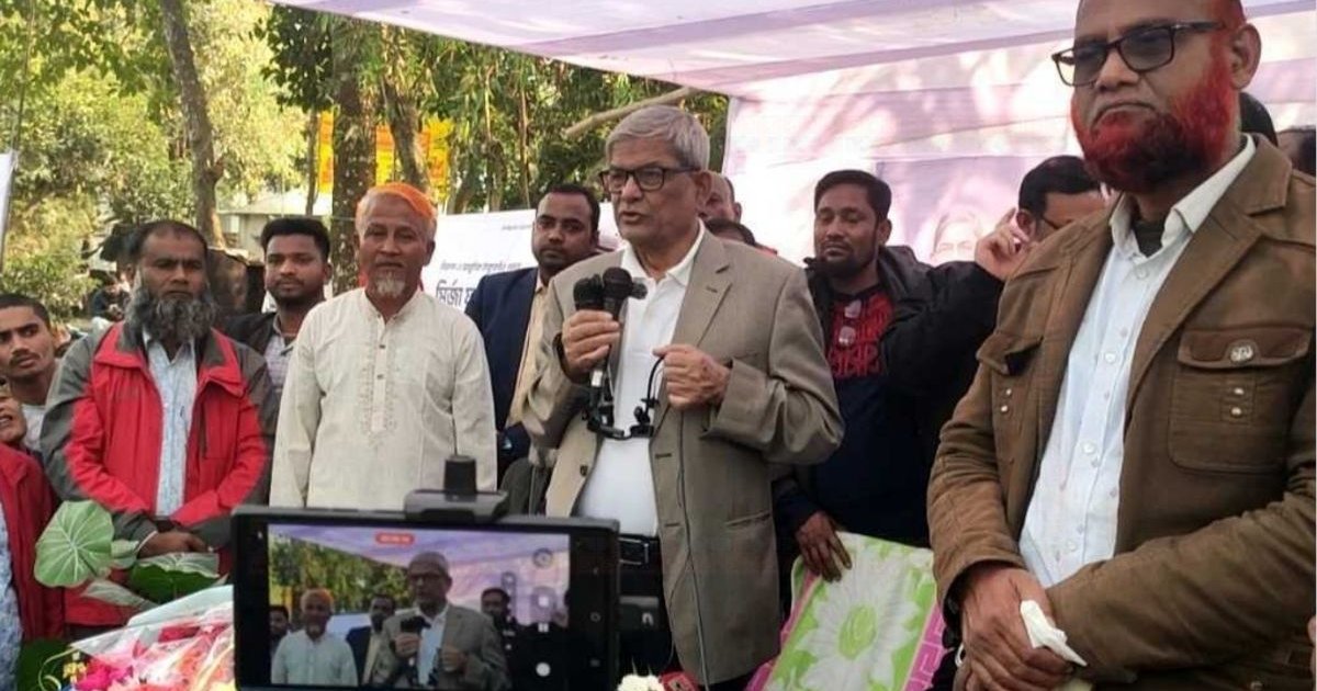 সমর্থকদের বিপদে ফেলে রেখে পালিয়েছে হাসিনা: মির্জা ফখরুল