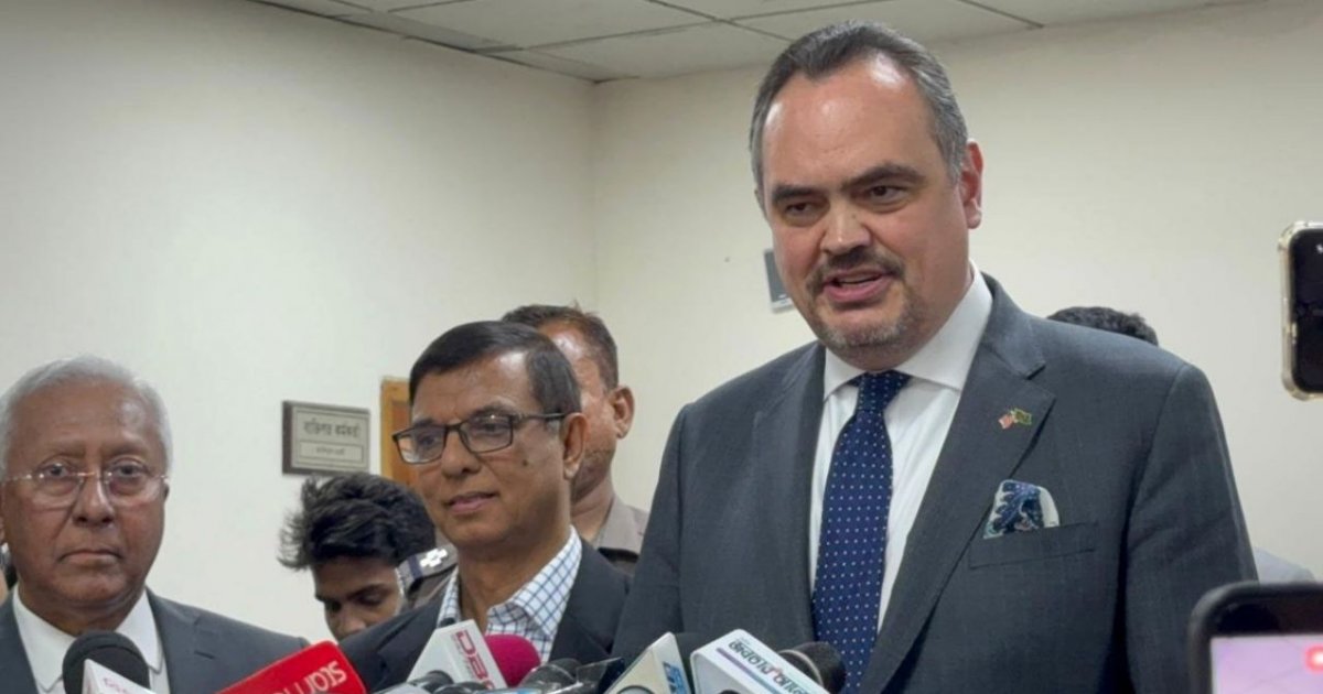 জনগণ যাকে নির্বাচিত করবে, সেই সরকারের সঙ্গেই কাজ করবে যুক্তরাষ্ট্র: মার্কিন রাষ্ট্রদূত