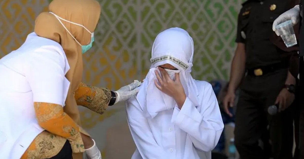 বিয়ের আগেই শারীরিক সম্পর্ক, যুগলকে ১৪০বার বেত্রাঘাত 