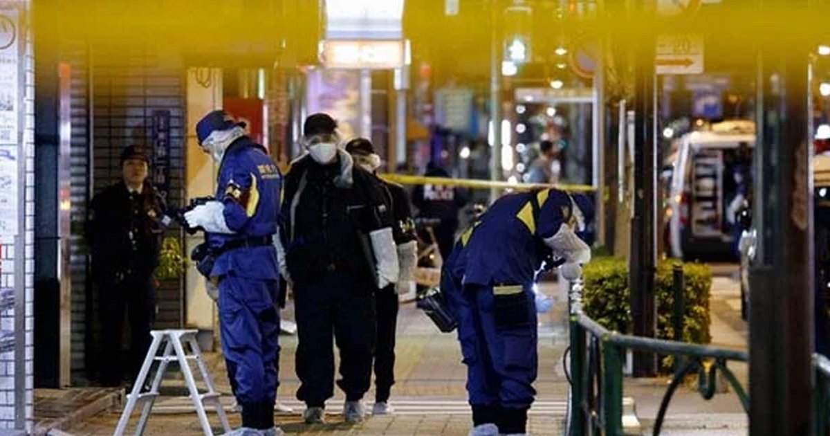 মরিচ স্প্রে করে ৩৫ কোটি টাকা লুট  