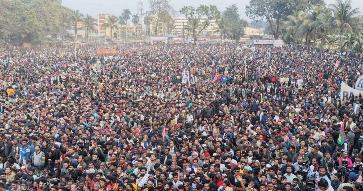 রংপুরে তারেক রহমানের জনসভা ঘিরে স্লোগানে মুখোরিত জনতার ঢল